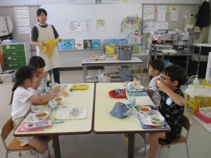 年長給食
