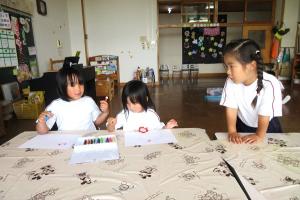 室内で遊びの様子１０