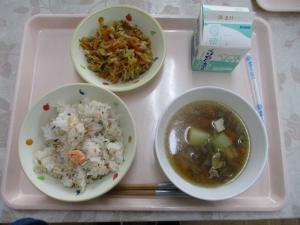 給食
