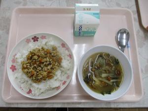 給食