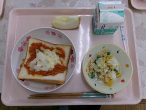 給食