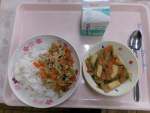 給食