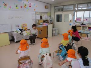 年少読み聞かせ②