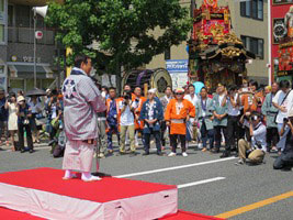 開会式での挨拶の画像