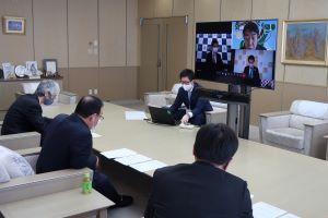 会議の様子の画像1