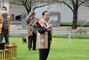 挨拶の様子の画像16